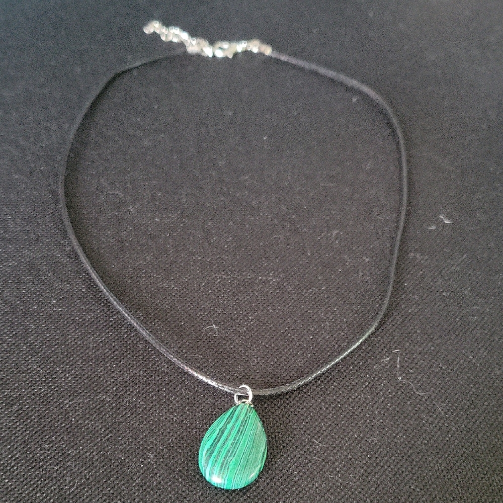 Elegant Teardrop Green Pendant Necklace